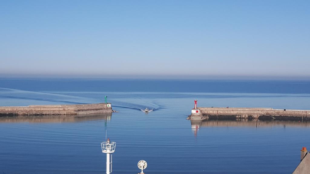 Hotel Le 6 3 Home Port En Bessin エクステリア 写真